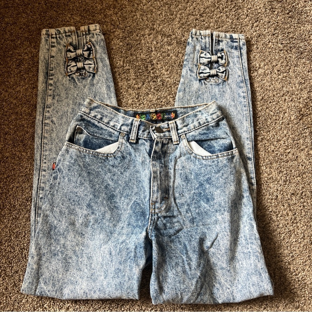 Vintage 80s 90s SASSON Acid Wash High Waist Denim Jeans with BOWS - Picture 2 of 6